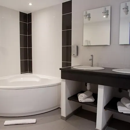 Hotel L'auberge Picarde 2*